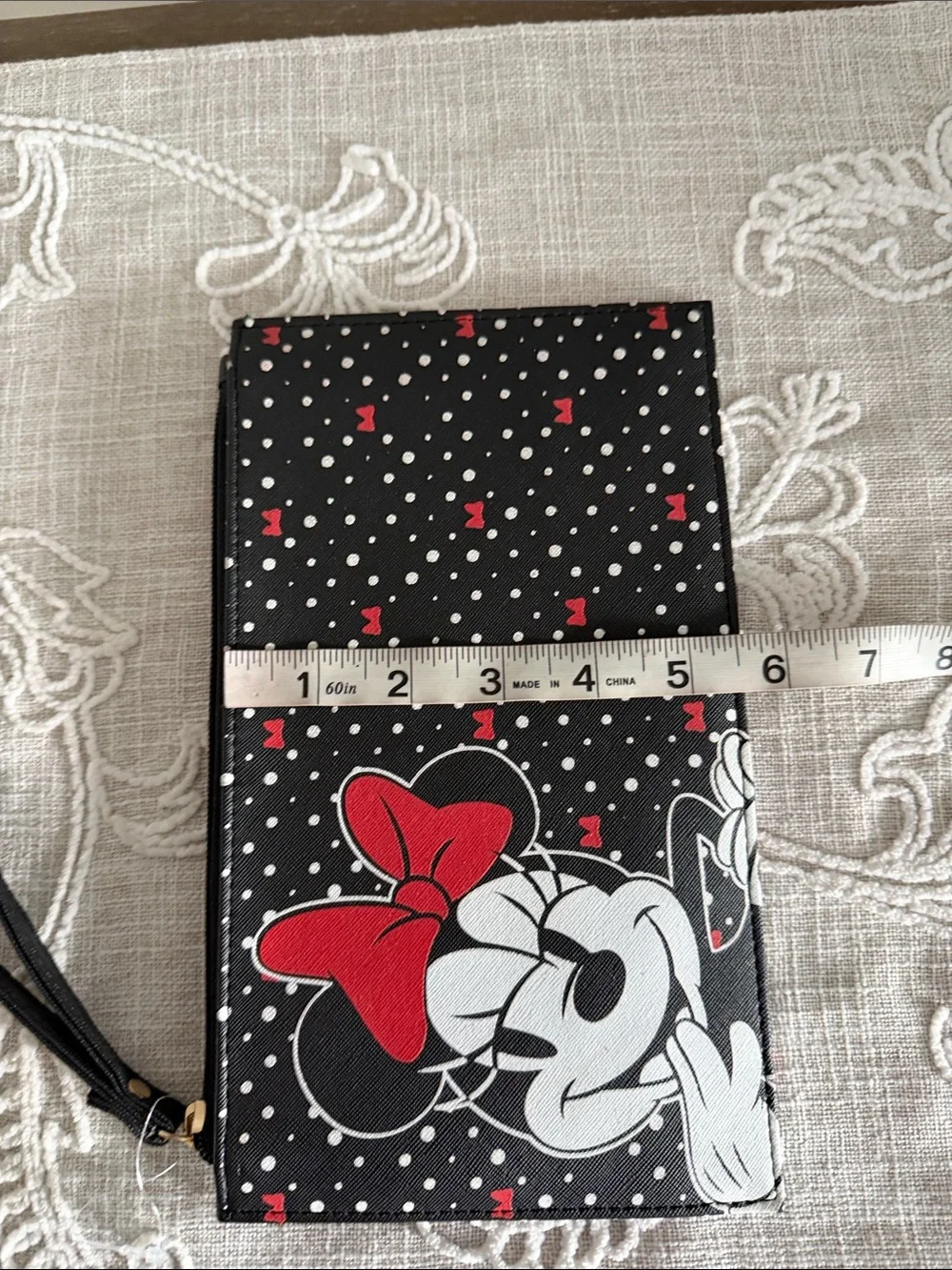 Disney Minnie Mouse Black/White/Red Wristlet Clutch
